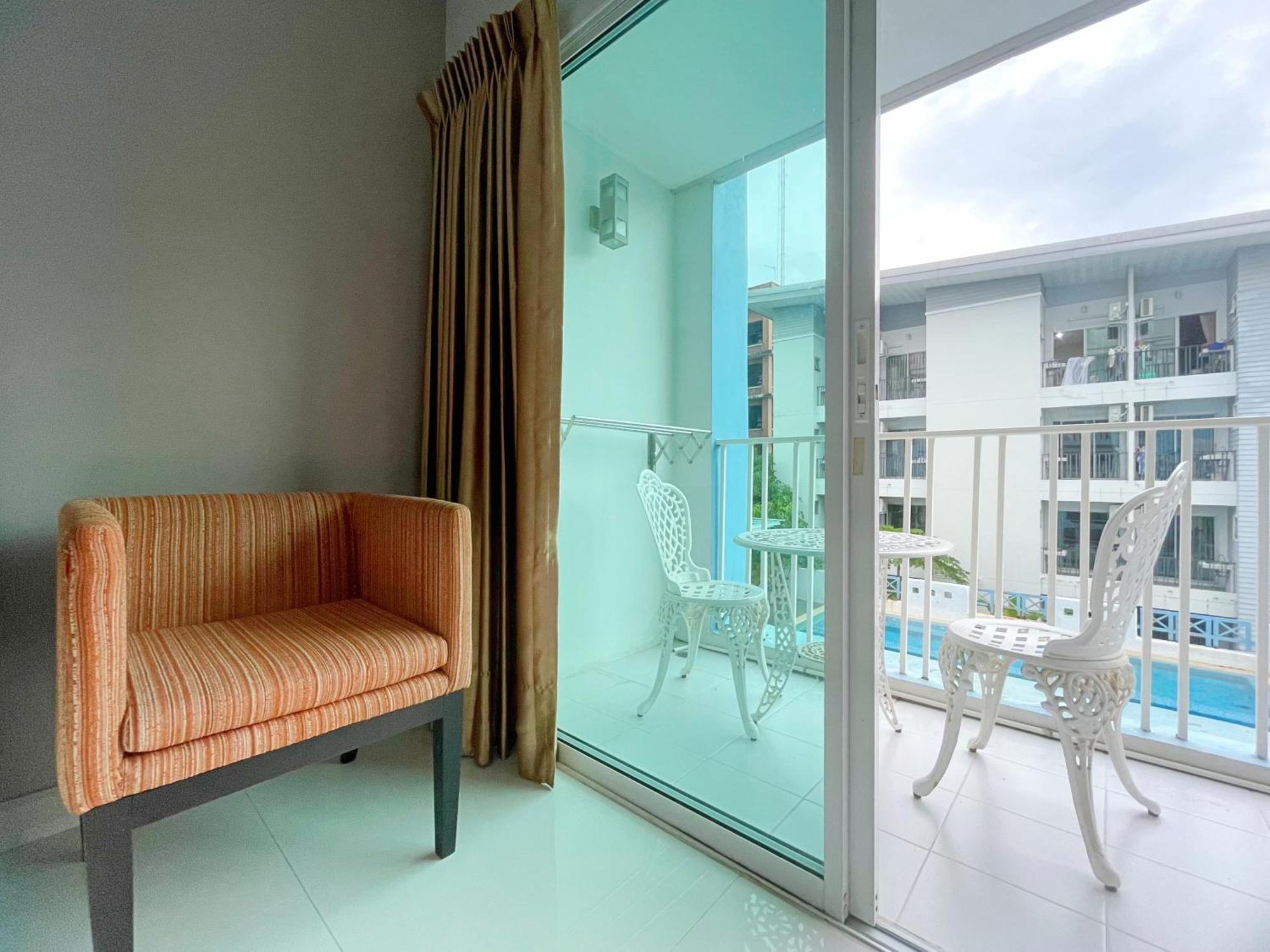 Hotel Baan Pattaya By Sabai Exterior foto